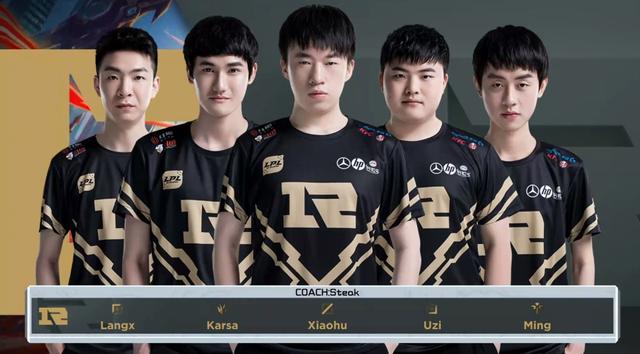 一名来自中 一名来自中