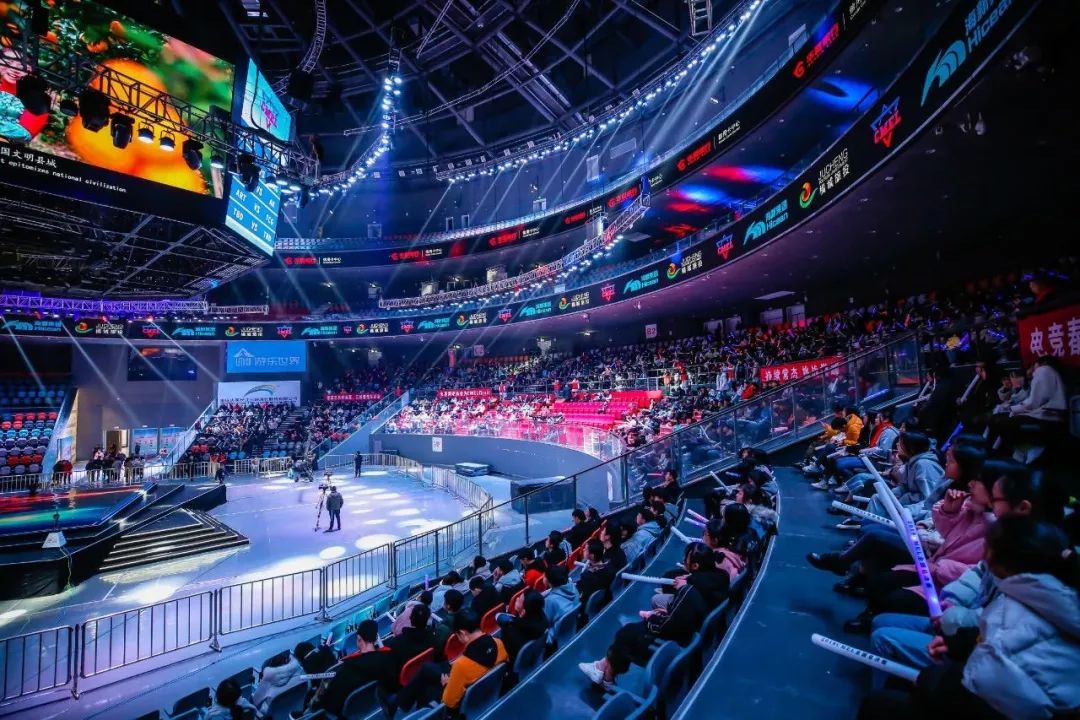 酒店与餐饮 酒店与餐饮